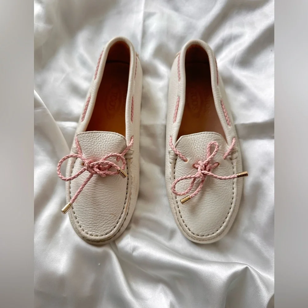 TOD’s Elegant White and Pink Women's Loafers
